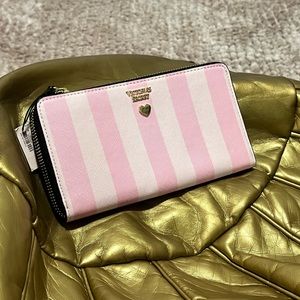 Victoria’s Secret signature striped wallet